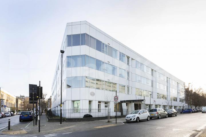 2 bed 2 bath in the heart of Highbury with concierge and rooftop gardens  Drayton Park, Highbury